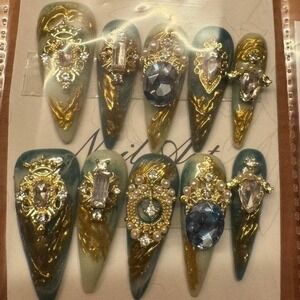 listing-status-banner